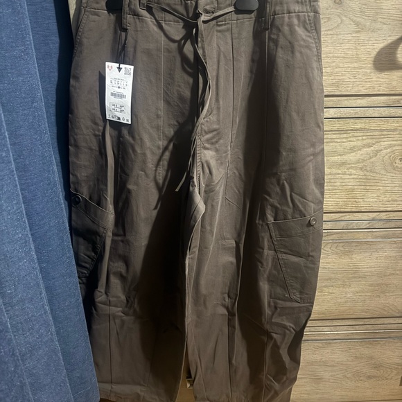 NWT ZARA Women’s Relaxed Cargo Pants - Brown - Picture 2 of 4